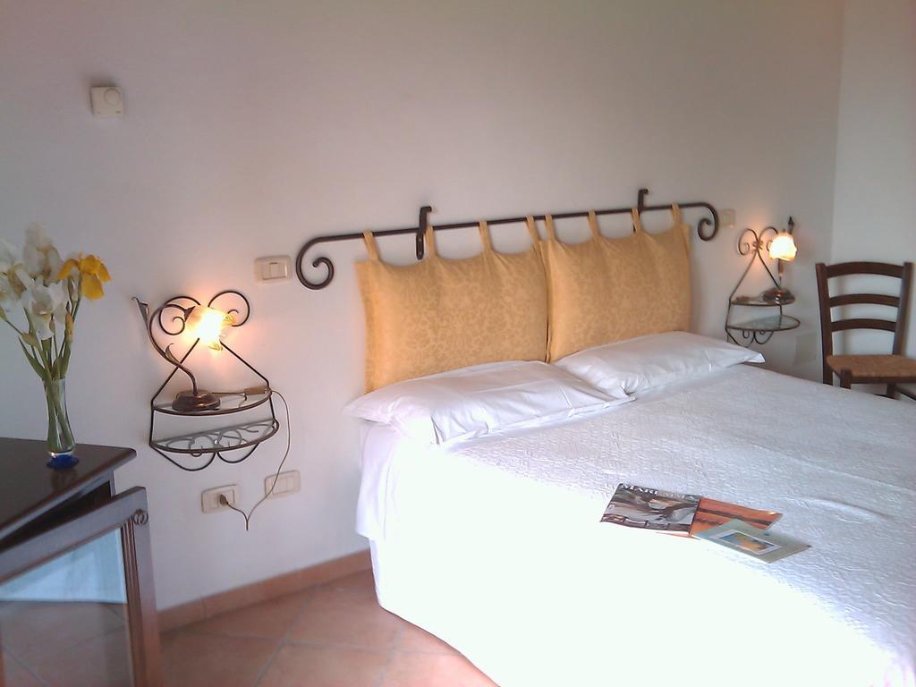 Agriturismo Il Poggiolo Montemerano Exterior foto