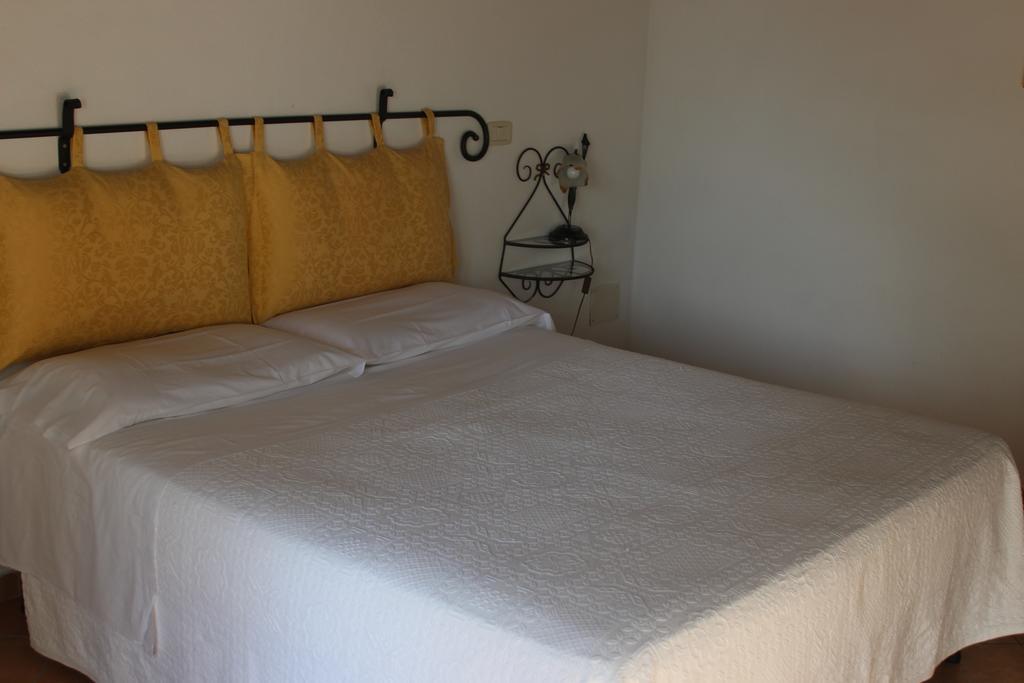 Agriturismo Il Poggiolo Montemerano Habitación foto