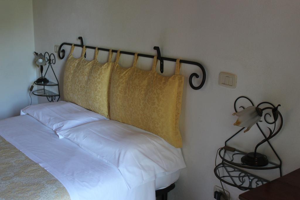Agriturismo Il Poggiolo Montemerano Habitación foto